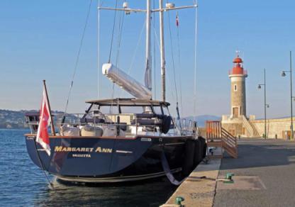 Location Voilier Pendennis Custom Margaret Ann La Valette