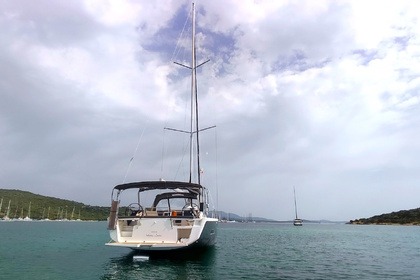 Hire Sailboat Dufour Dufour 530 Portisco