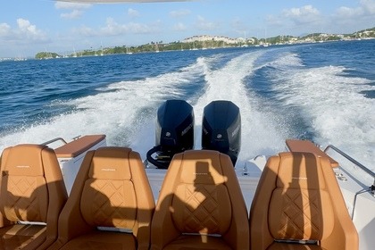 Rental Motorboat Axopar 28 Tt Fort-de-France