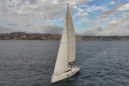 Location Voilier  Elan E3 Marseille