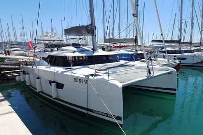 Noleggio Catamarano Fountaine Pajot Fountaine Pajot Elba 45 - 4 + 1 cab. Trogir