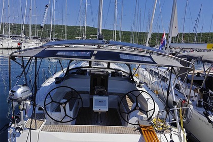 Charter Sailboat Bavaria Yachtbau Bavaria Cruiser 46 - 4 cab. Punat