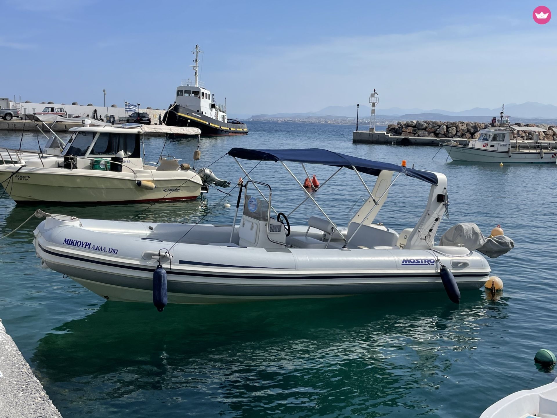 Bateau à moteur MOSTRO