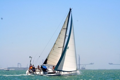 Alquiler Velero BENETEAU OCEANIS 43 El Puerto de Santa María