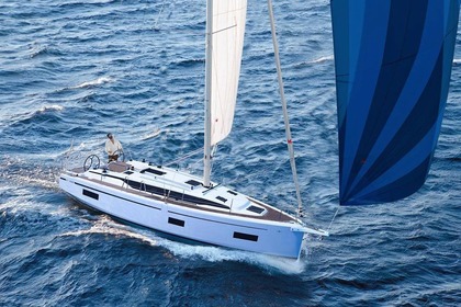 Rental Sailboat Bavaria C38 Lefkas Marina