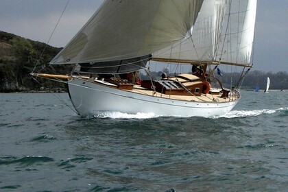 Rental Sailboat Cornu Yacht Classique Bob 4 Saint-Malo