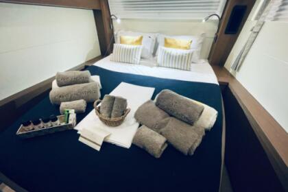 Ozelo | Luxury Lagoon 50