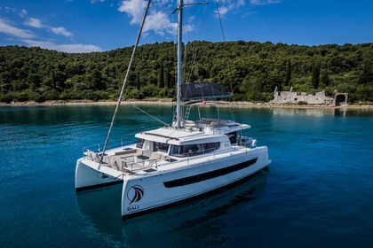 Чартер Катамаран Catana Group Bali 4.8 - 6 + 1 cab. Трогир