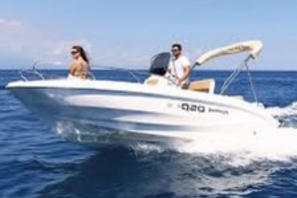 Hire Motorboat Barqa Q20 Sorrento