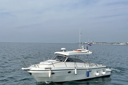 Verhuur Motorboot Poly Form Triakis C30 Umag