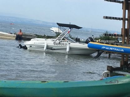 Location Bateau à moteur Larson 180 Sport Sciez