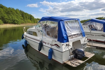 Wonderful houseboat for rent to discover Müritz i