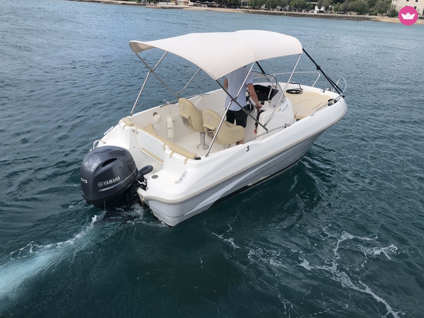 Charter motorboat in Vodice  