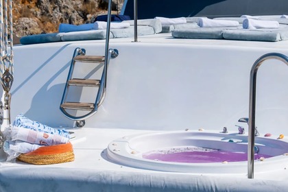 Elegant 42 meter gulet with 7 cabins