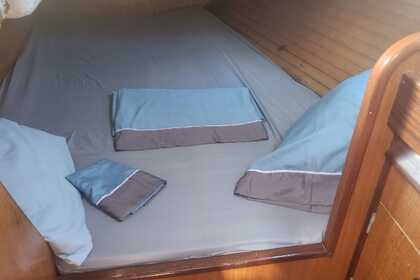 Beneteau amplico y cómodo