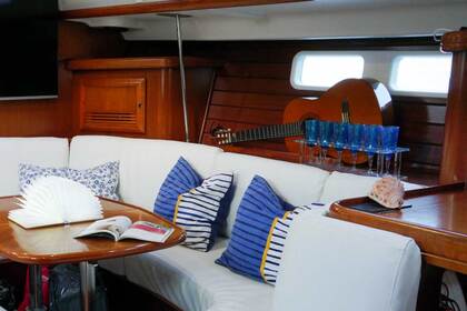 PRIVATE SAILING EXPERIENCE & MULTI-DAY IONIAN ADVENTURE