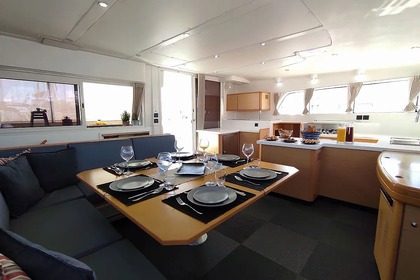 Location Catamaran Lagoon 52 Alimos Marina