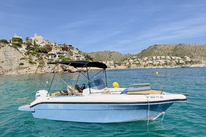 Location Bateau à moteur Trident Boats 630 Open Calp