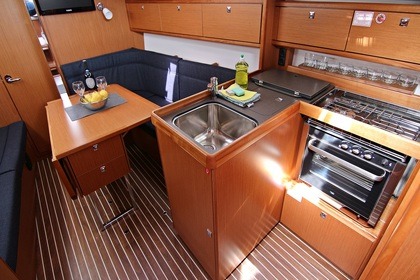 Noleggio Barca a vela BAVARIA 34 CRUISER Croazia