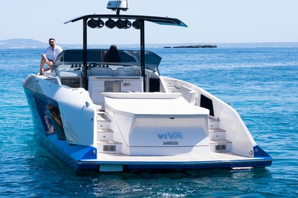 ELEGANZ IN IHRER VOLLEN BLÜTE