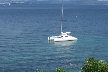 Porquerolles en Catamaran a voiles