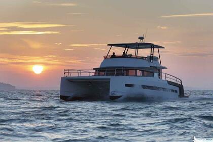 BALI 4.3 MY  (CATAMARAN DE MOTOR)