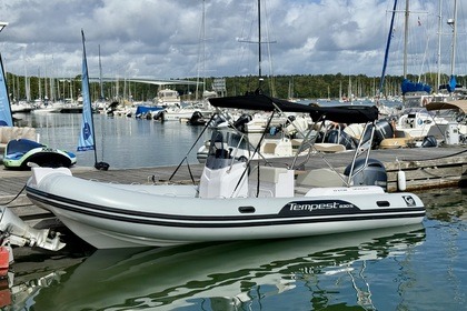 Location Semi-rigide Capelli Capelli Tempest 630 Combrit