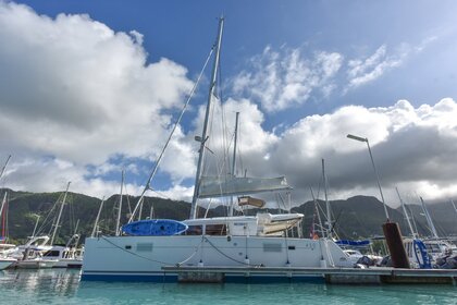 Charter Catamaran Lagoon Lagoon 450 Eden Island, Seychelles