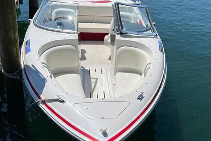 Miete Motorboot Chris Craft Bowrider 19 Küssnacht