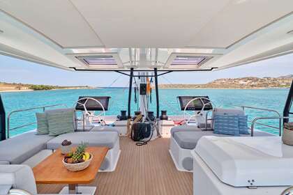 Pixie - Fountaine Pajot Alegria 67