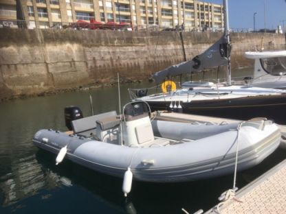 Charter RIB Zodiac Medline Saint-Cast-le-Guildo