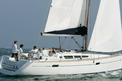 Hire Sailboat JEANNEAU Sun Odyssey 42 i Kos