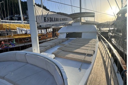 Endless Summer 8 cabins