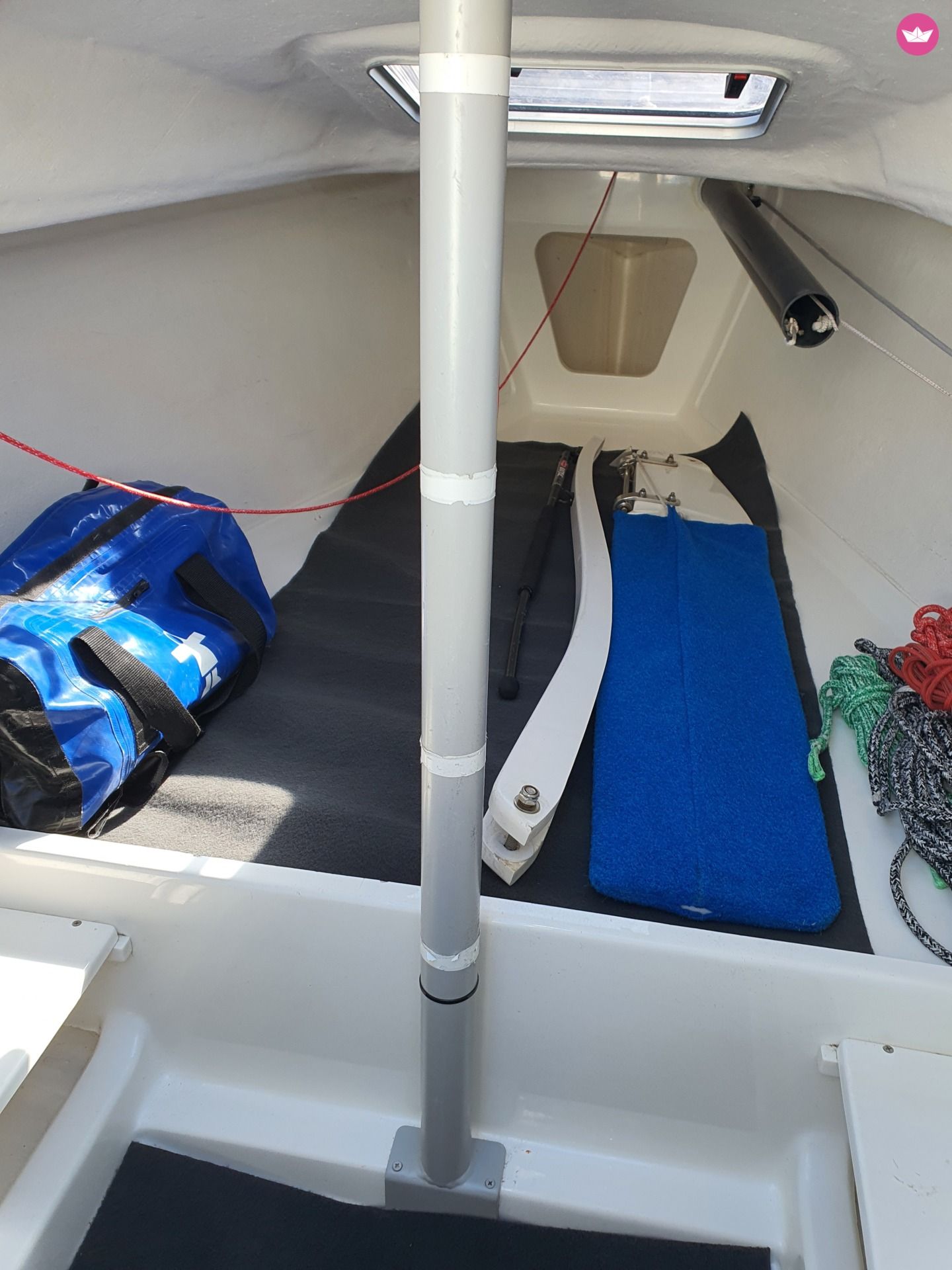 J Boat J70