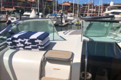 Luxurious Chris-Craft 34