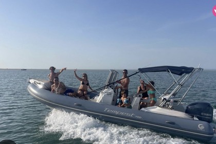 Hyra båt RIB-båt Capelli Capelli Tempest 626 Arcachon