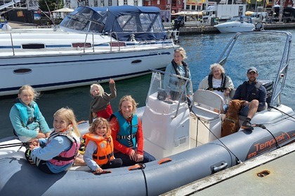 Hyra båt RIB-båt Capelli Tempest 570 Stavanger