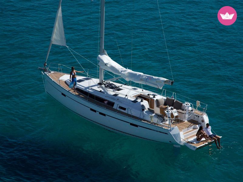 Charter sailboat in Athens  