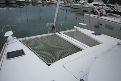 Катамаран Lagoon 380