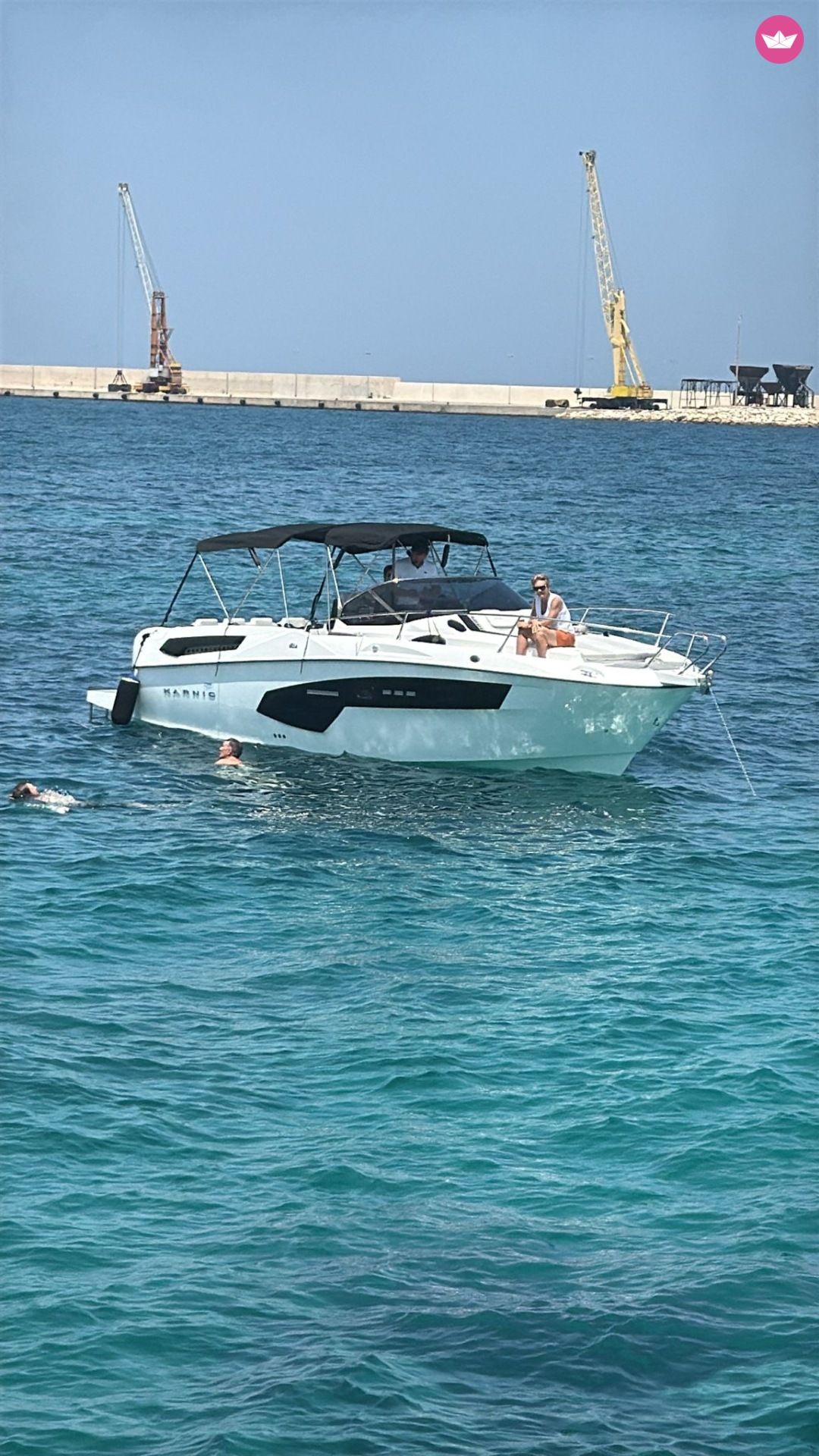 Bateau à moteur KARNIC SL 902 400cv 2