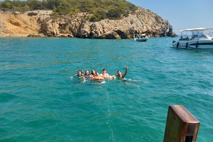 2-4 horas de experiencia en lancha vip Sitges