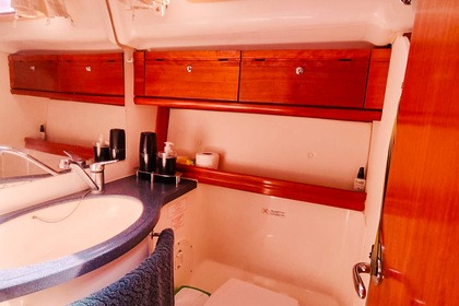 Bavaria 39 - Cabines y baño exclusivos