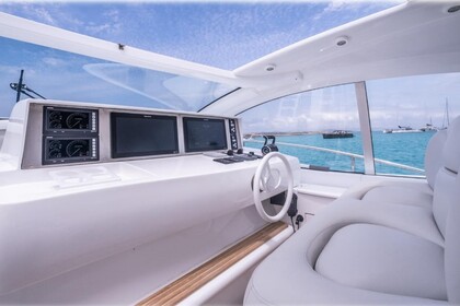 Luxury Pershing 54 Power Mega Yacht Rental in Eivissa, Illes Balears