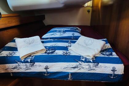 Jeanneau Performance 49 – Elegance, Comfort, and Speed in Perfect Balance