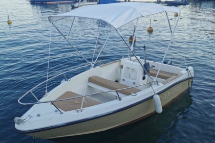 Hire Motorboat Bateau sans permis Honda 8CV Nyon