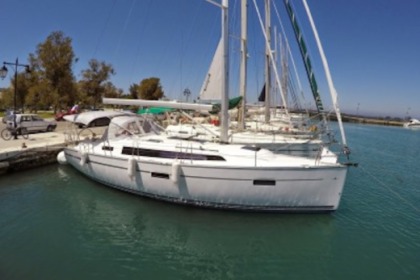 Hire Sailboat Bavaria 37 Corinth