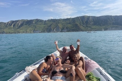 Master 996 - 14 persone max