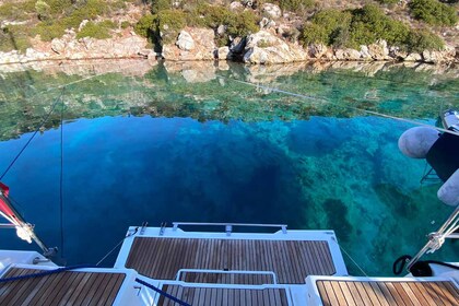 Verhuur Zeilboot Bénéteau Oceanis 38.1 Göcek