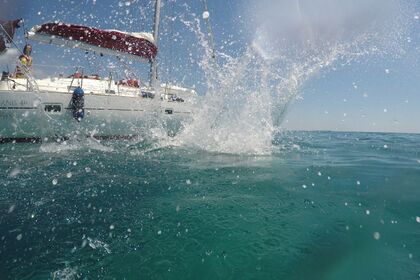 Hire Sailboat Beneteau Oceanis Clipper 411 Santo Stefano al Mare