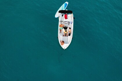 Without licence - B580 'Nica' - 6 people